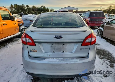 2012 Ford Fiesta Se z USA, uszkodzony, nr VIN 3FADP4BJ4CM218718